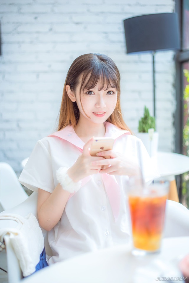 “出事儿了？”副统领眉头一皱，对于同龄的话没有任何怀疑，因为他很清楚，自家这位统领的嗅觉甚至比许多野兽都敏锐。